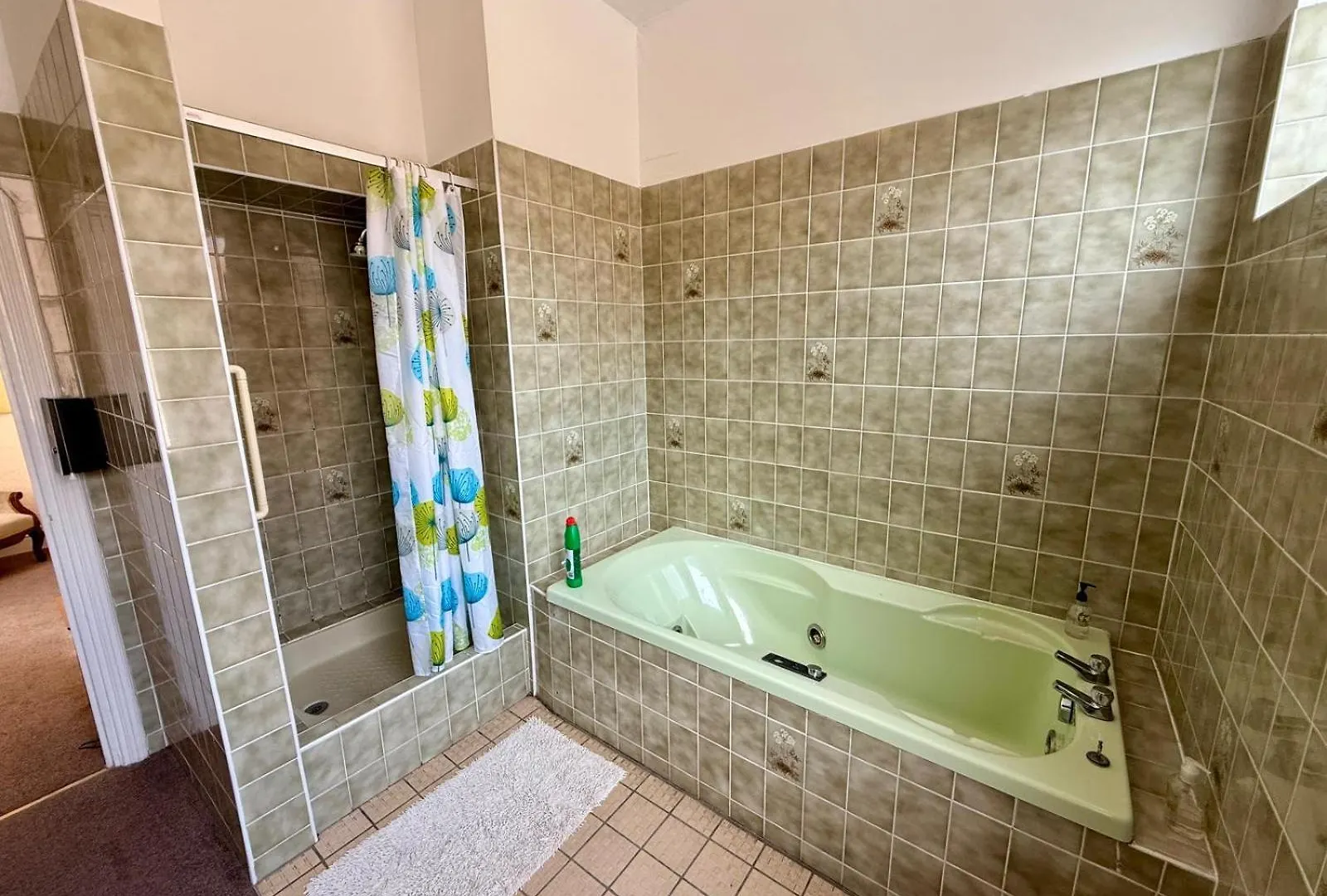 Next To Hyland Hotel Family Rooms With Attached Bathroom Νότιγχαμ Ηνωμένο Βασίλειο