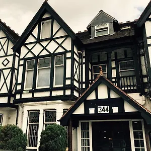 Hotel The Tudor House